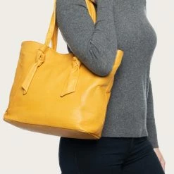 The Frye Company Nora Knotted Tote BAGS & ACCESSORIES 12 The Frye Company Nora Knotted Tote BAGS & ACCESSORIES