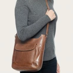 The Frye Company Melissa Magazine Crossbody BAGS & ACCESSORIES 12 The Frye Company Melissa Magazine Crossbody BAGS & ACCESSORIES