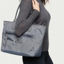 The Frye Company Ivy Zip Tote