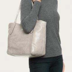 The Frye Company Bags & Accessories Reed Shoulder Tote