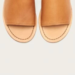 The Frye Company Women Robin Slide