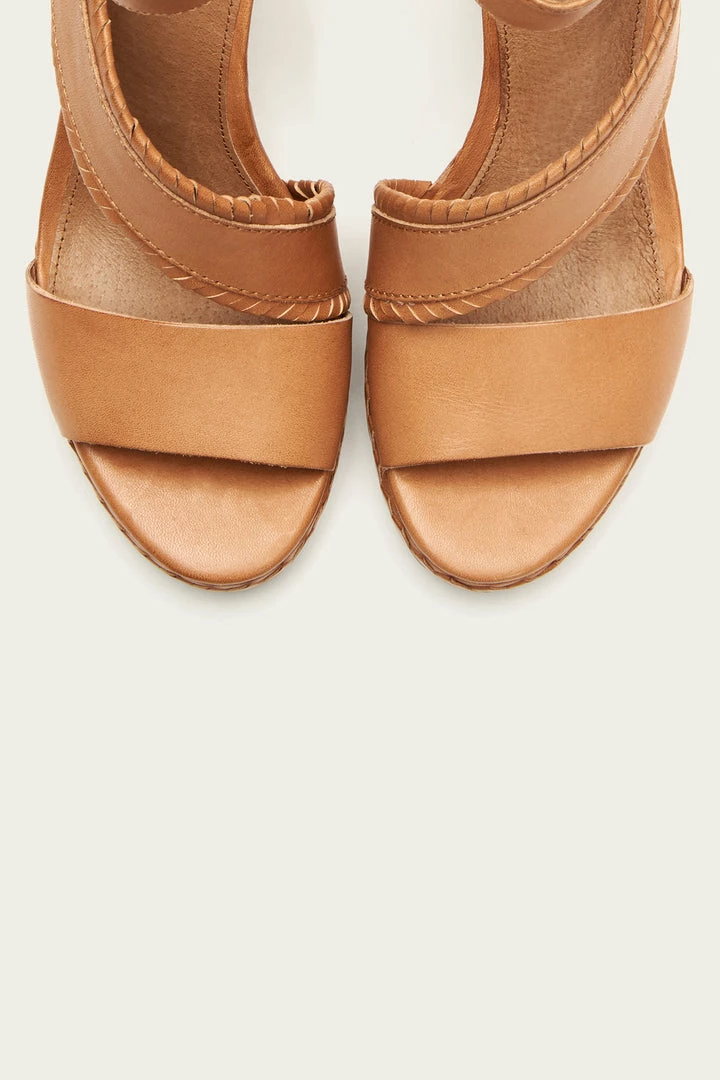 The Frye Company Riviana Feather Wedge Women 8 The Frye Company Riviana Feather Wedge Women