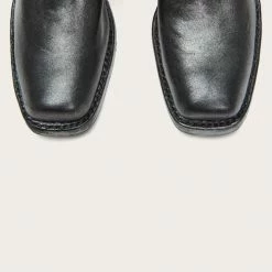 The Frye Company Harness 8R