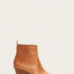 The Frye Company Amado Wedge