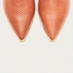 The Frye Company Kenzie Venetian Women