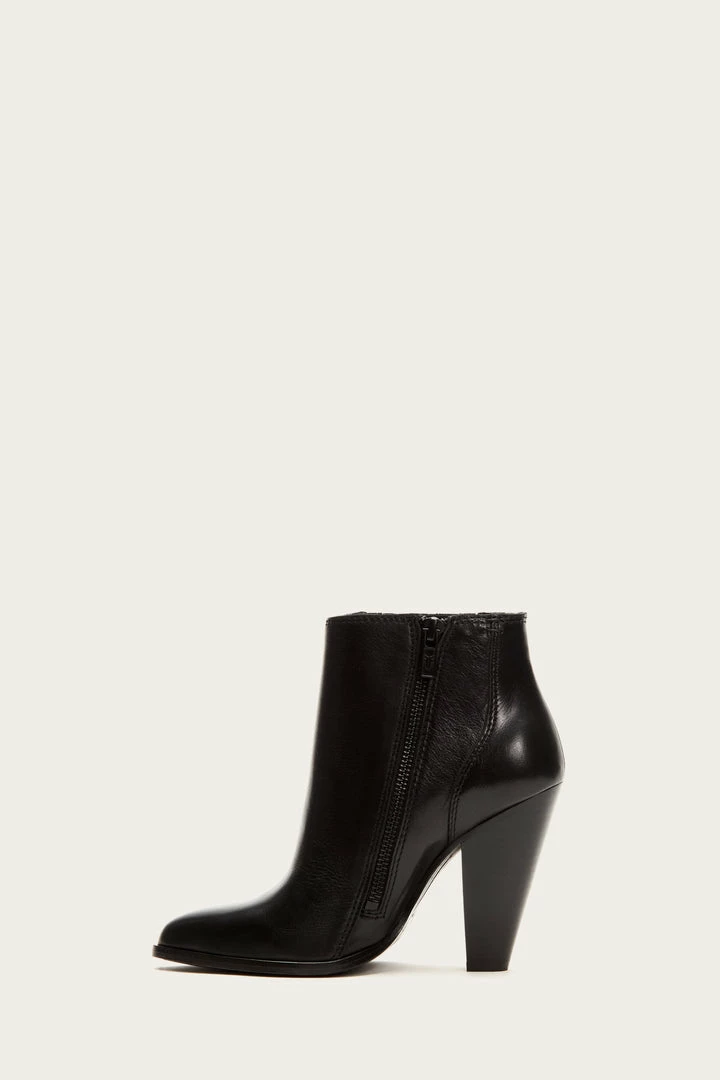 The Frye Company Remy Chelsea 5 The Frye Company Remy Chelsea