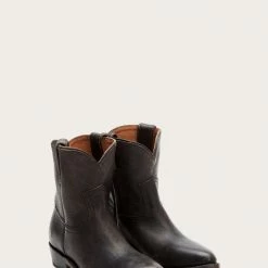 The Frye Company Billy Short SHOES
