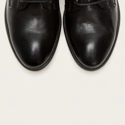 The Frye Company Women Carson Lace Up