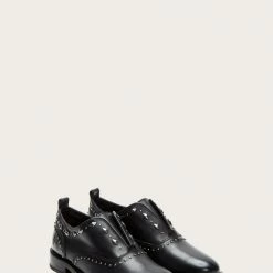 The Frye Company Women Kelly CVO Stud Oxford