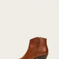 The Frye Company Women Lila Western Short