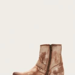 The Frye Company Veronica Belted Short 11 The Frye Company Veronica Belted Short