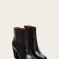 The Frye Company Women Essa Seam Bootie