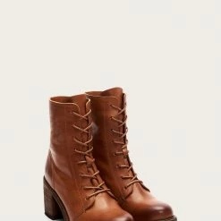 The Frye Company Women Karen Combat