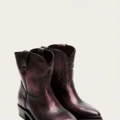 The Frye Company Women Billy Short