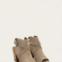 The Frye Company Dani Pickstitch Shield Women