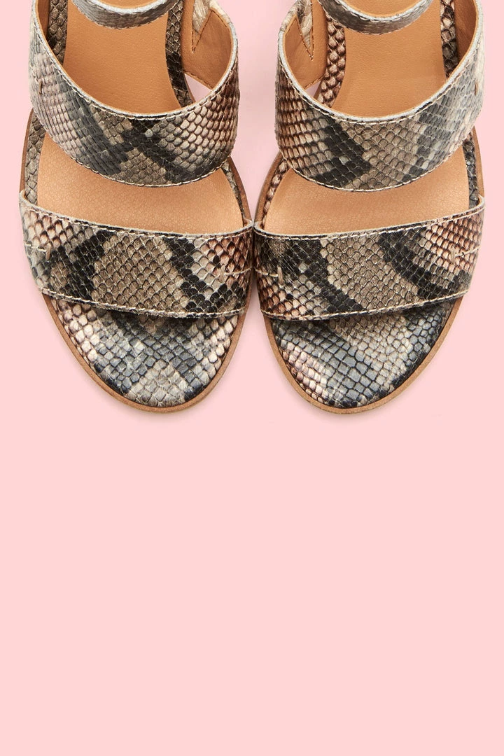 Frye & Co Bryn Stitch Sandal Women 8 Frye & Co Bryn Stitch Sandal Women