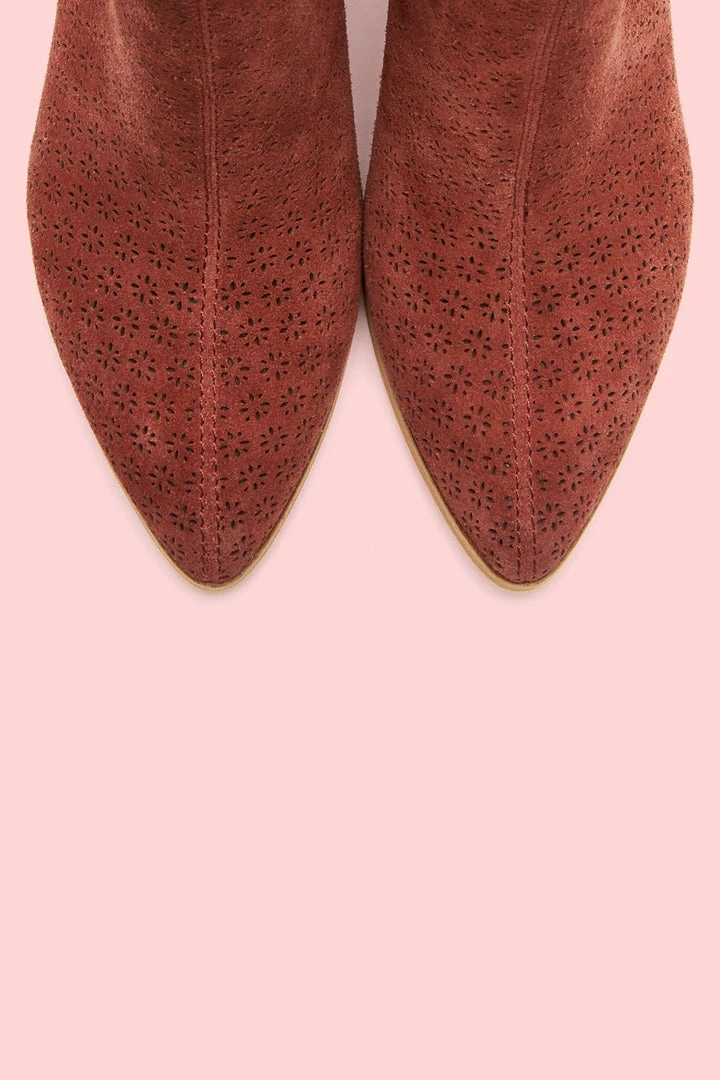 Frye & Co Maley Perf Bootie Women 8 Frye & Co Maley Perf Bootie Women