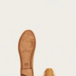 The Frye Company Carson Ballet Women