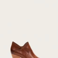 The Frye Company Women Reed Scallop Shootie