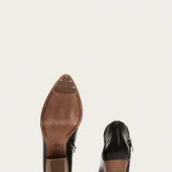 The Frye Company Reed Scallop Shootie Women