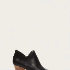 The Frye Company Reed Scallop Shootie Women