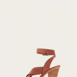 The Frye Company Women Sara Criss Cross Sandal
