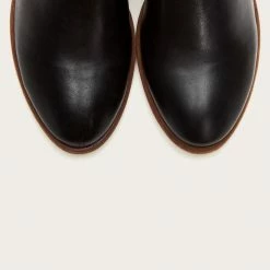 The Frye Company Carson Chelsea Women