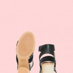 Frye & Co Leiah Mixed Strap Sandal