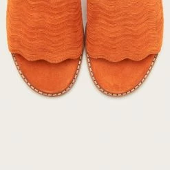 The Frye Company Women Cindy Wave Mule 14 The Frye Company Women Cindy Wave Mule