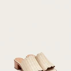 The Frye Company Women Cindy Wave Mule