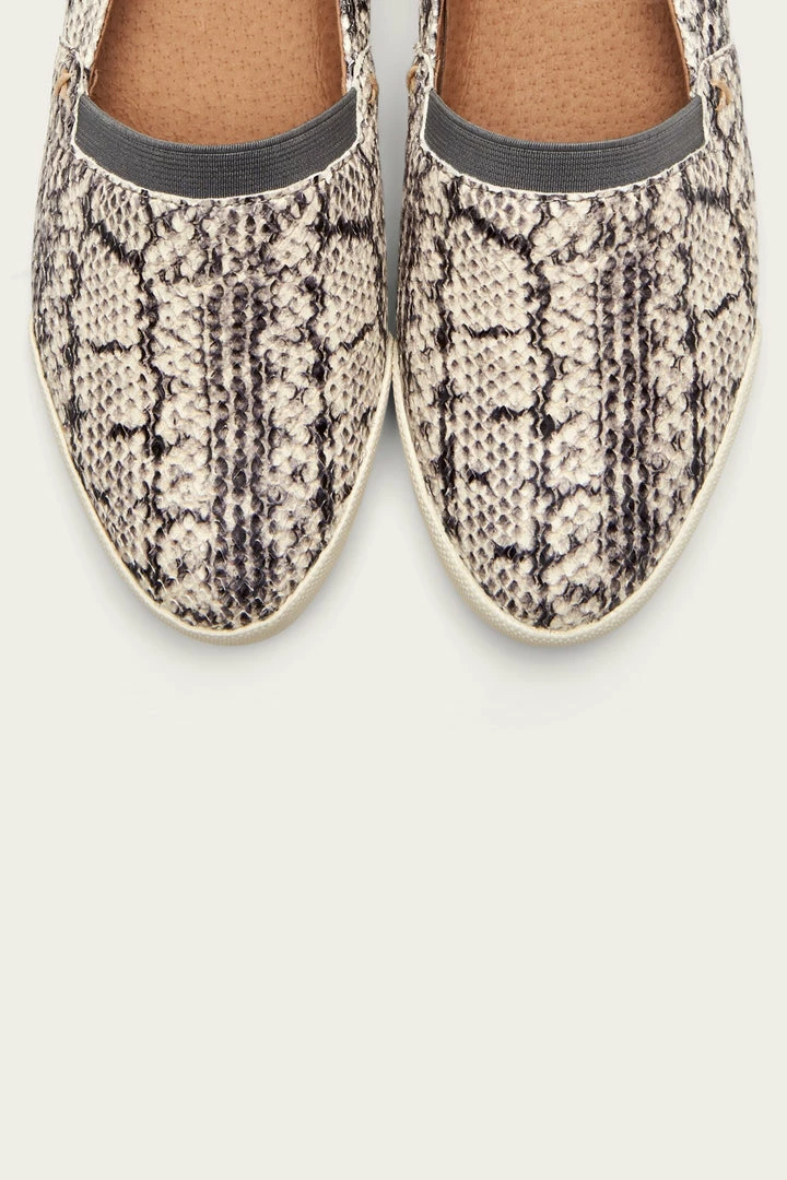 The Frye Company Women Melanie Slip On 8 The Frye Company Women Melanie Slip On