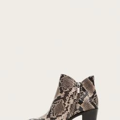 The Frye Company Women Noelle Inside Zip