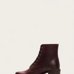 The Frye Company Sabrina 6G Lace Up Women
