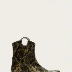 The Frye Company Women Melissa Harness Pull On Short