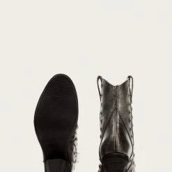 The Frye Company Women Mustang Grommet Short