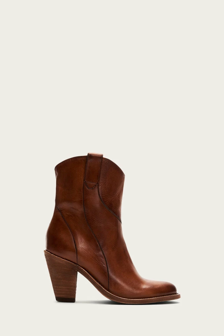 The Frye Company Mustang Seam Short Women 3 The Frye Company Mustang Seam Short Women