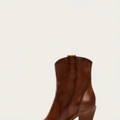 The Frye Company Mustang Seam Short Women 12 The Frye Company Mustang Seam Short Women