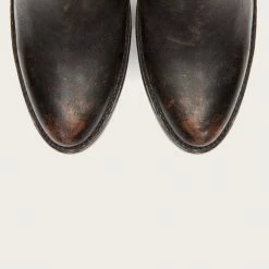 The Frye Company Women Mustang Seam Short