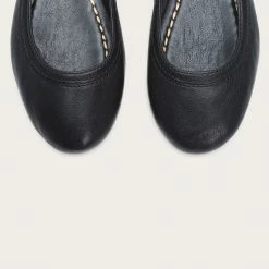 The Frye Company Carson Ballet