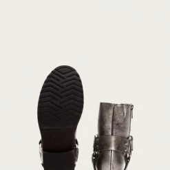 The Frye Company Veronica Harness Short Women 12 The Frye Company Veronica Harness Short Women