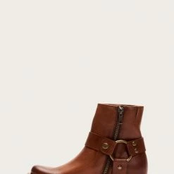 The Frye Company SHOES Veronica Harness Short