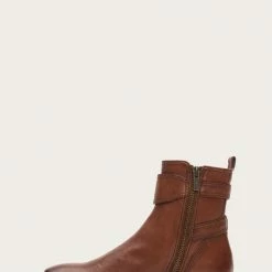 The Frye Company Anna Gore Short