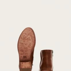 The Frye Company SHOES Carson Piping Bootie