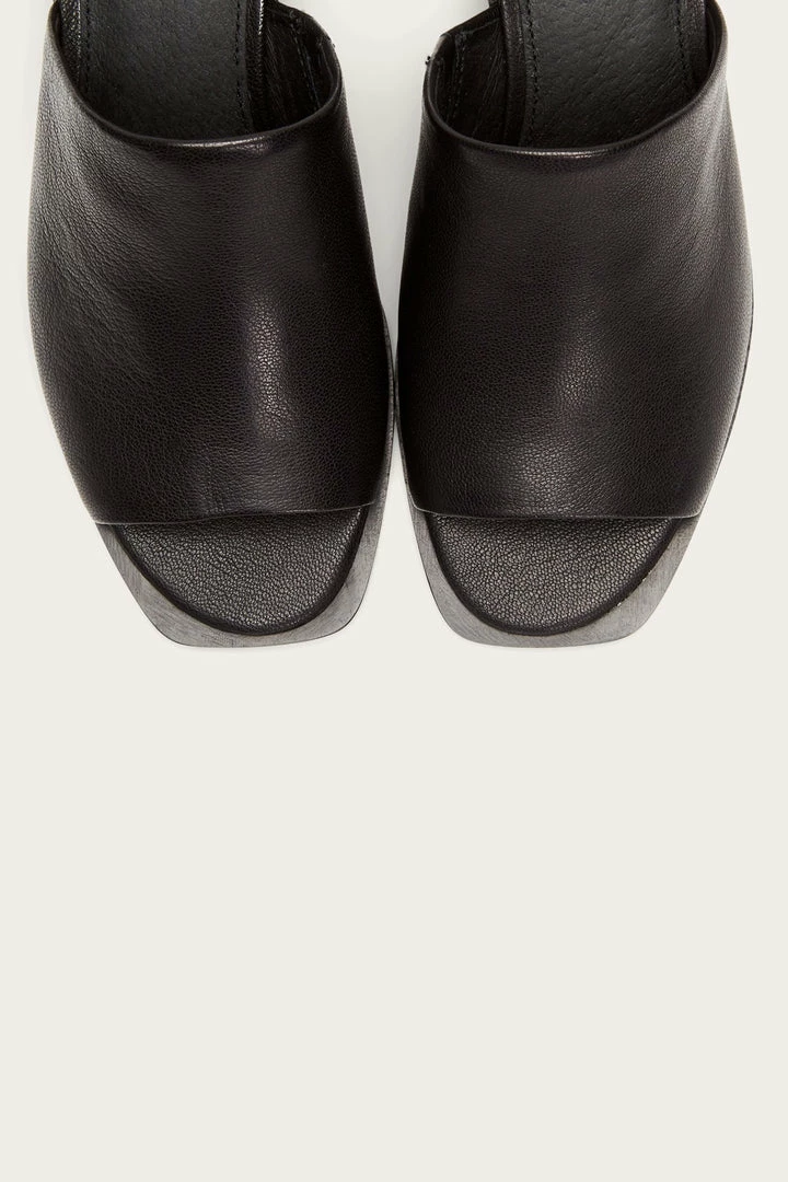 The Frye Company Women Lucia Mule 8 The Frye Company Women Lucia Mule