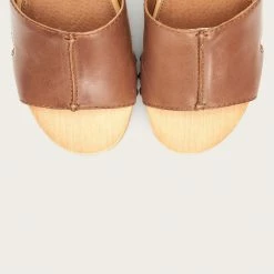 The Frye Company Zelda Seam Clog