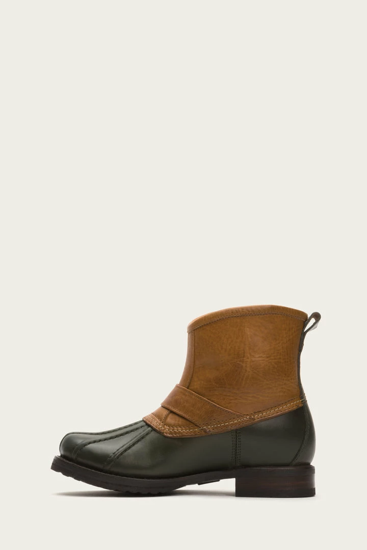 The Frye Company Women Veronica Duck Engineer Shearling 7 The Frye Company Women Veronica Duck Engineer Shearling