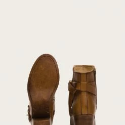 The Frye Company Malorie Knotted Short Women