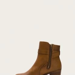 The Frye Company Malorie Knotted Short Women