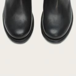 The Frye Company Women Jenna Cut Stud Short