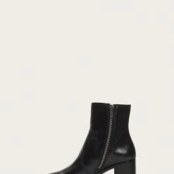 The Frye Company Joan Campus Short 11 The Frye Company Joan Campus Short